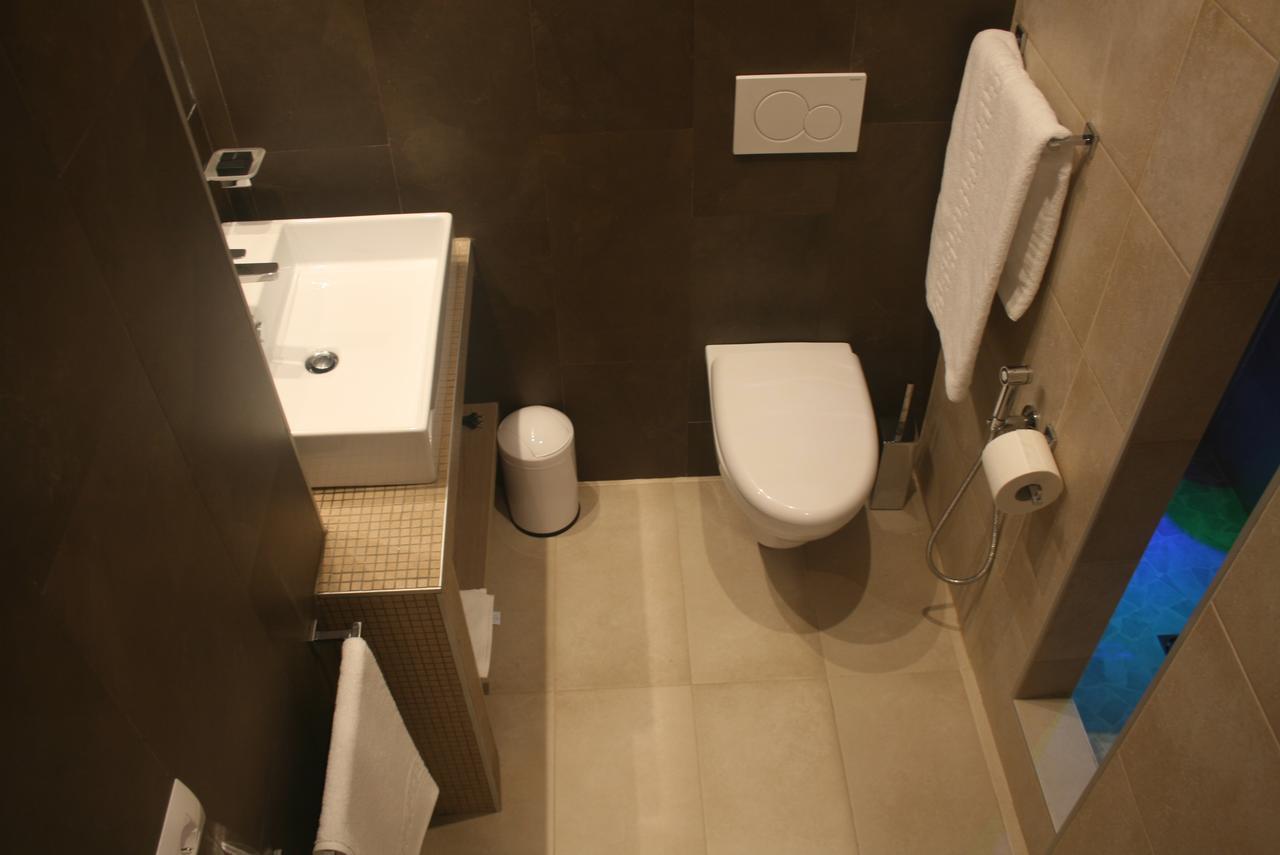 Double or Twin Room,587254029:JPEG